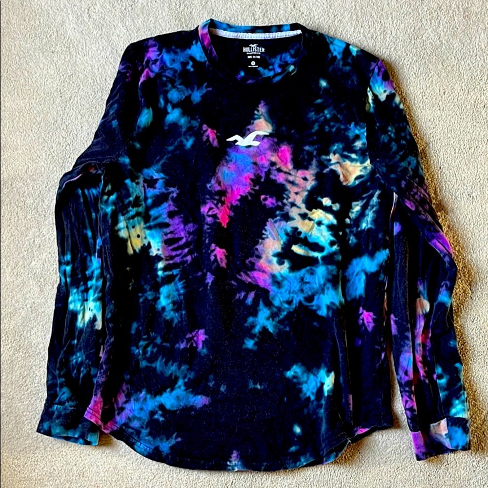 Hollister tie-dye long sleeve tee